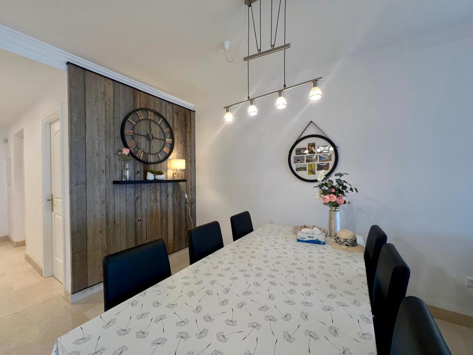 Santa Maria Village, Elviria, Apartamento *